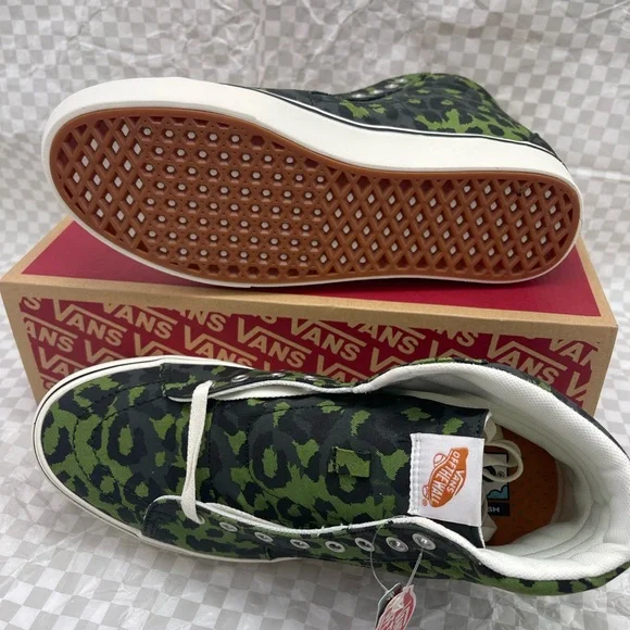 Vans Men’s Comfycush Sk8-Hi Leopard Cactus Scarab Sneakers VN0A3WMB9L9